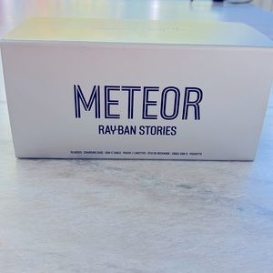 Brand new Ray-Ban, meteor stories, smart sunglasses